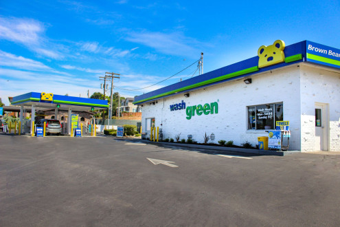 Image for - Brown Bear (Des Moines, WA)